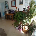 Beyaz Pansiyon Çeşme